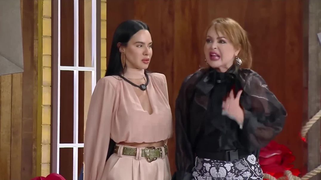 Gaby Spanic é expulsa de A Fazenda 17 após dar tapa na cara de Tàmires Assís | Veja o momento