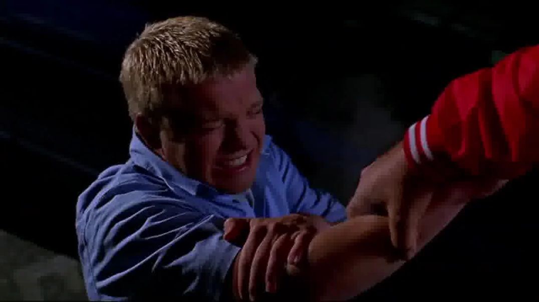 Smallville 1ª Temporada | Episódio 3 Dublado:  Cabeça Quente